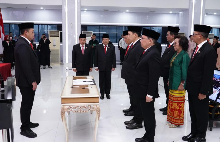 Lantik Pejabat Struktural dan Fungsional, Menteri Nusron Tegaskan Jalankan Amanat Sebaik-baiknya
