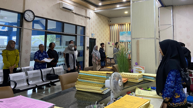 Kantah Kab Pati Memperdengarkan Lagu Kebangsaan Indonesia Raya pada Senin, 17 Februari 2025