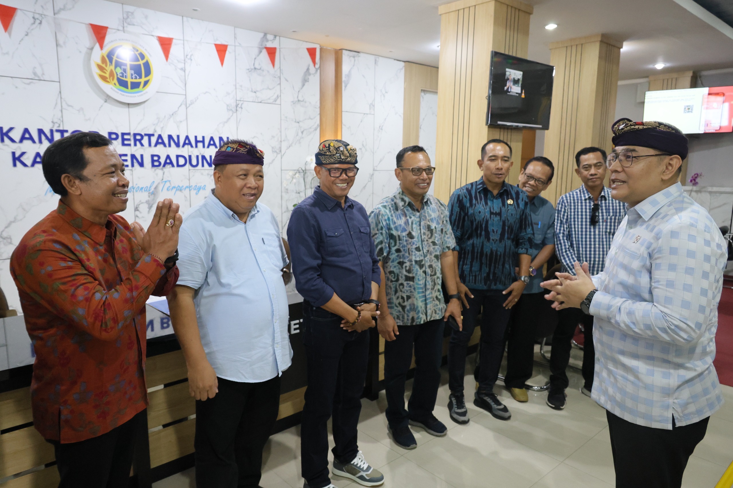 Wamen ATR/Waka BPN Tinjau PELATARAN di Kantah Kabupaten Badung