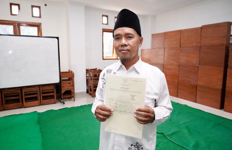 Terima Sertipikat Wakaf Berbentuk Elektronik, Warga Kudus Yakini Bisa Lindungi dari Potensi Konflik Pertanahan