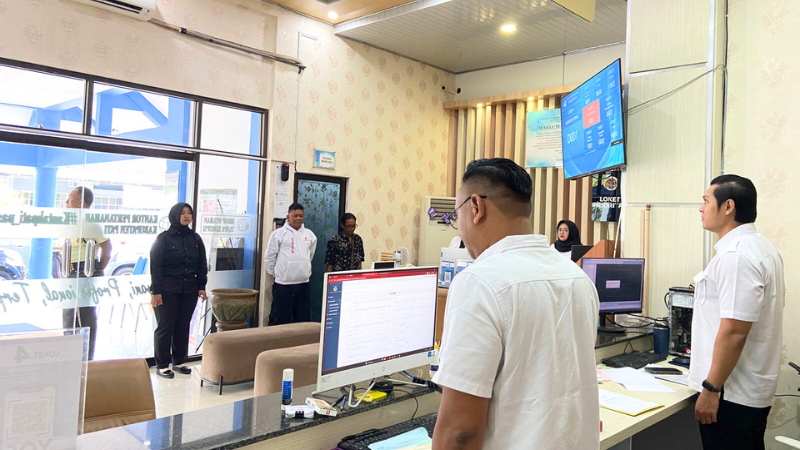 Kantor Pertanahan Kabupaten Pati memperdengarkan Naskah Pancasila pada 20 Mei 2025