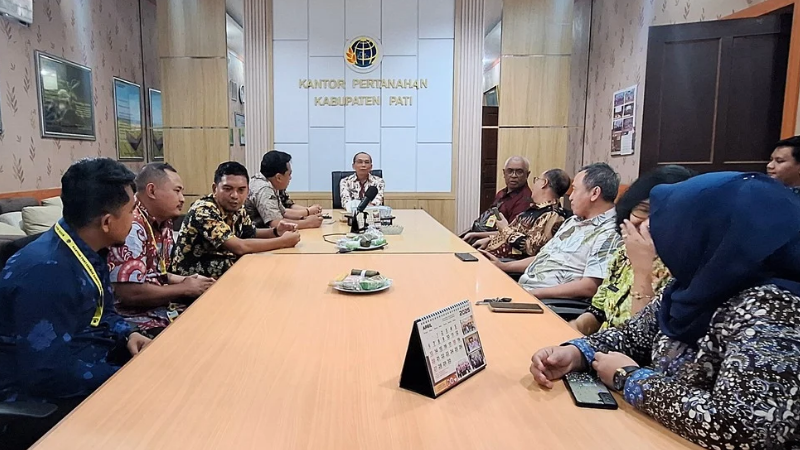 Kantor Pertanahan Kabupaten Pati Terima Kunjungan Koordinasi dan Pelaporan Pegawai Pindah Tugas dari Kantor Pertanahan Kabupaten Kudus pada 8 Mei 2025