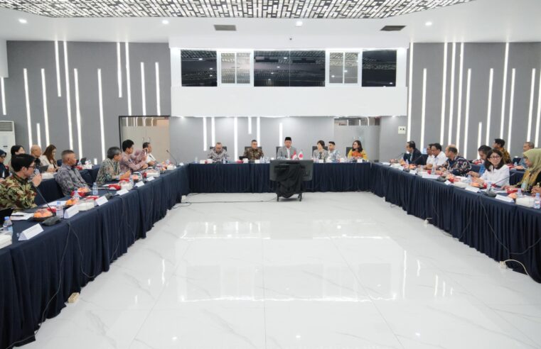 Buka Rapat Perdana LANDLAB, Menteri Nusron Dorong Kebijakan Pertanahan dan Bank Tanah yang Berbasis Data dan Jangka Panjang