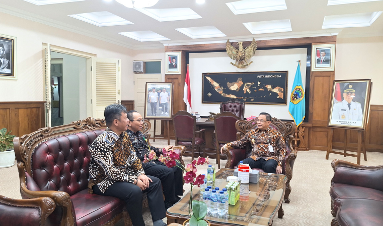Pererat Tali Silahturahmi, Kepala Kantor Pertanahan Kabupaten Pati Lakukan Kunjungan Kerja ke Bupati Pati