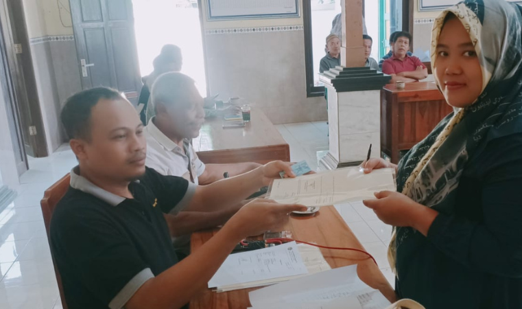 Penyerahan Sertipikat Program PTSL 2025 Desa Sumberejo Kecamatan Gunungwungkal