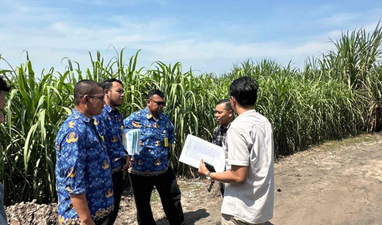 Tim Panitia A Kantor Pertanahan Kabupaten Pati Lakukan Peninjauan Lapang dalam rangka pengajuan sertipikat Hak atas Tanah atas nama PT. Kebon Agung