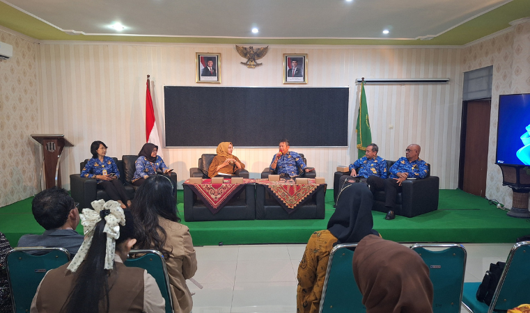 Kepala Kantor Pertanahan Kabupaten Pati Bersama IPPAT Kabupaten Pati Laksanakan Pembinaan Kepada PPAT Kabupaten Pati