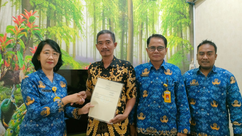 Kantor Pertanahan Kabupaten Pati Serahkan 4 Sertipikat Program PTSL 2025 Desa Purworejo, Margoyoso