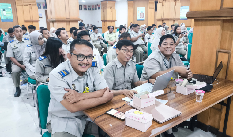 Dukung Kebijakan Kementerian ATR/BPN, Kantor Pertanahan Kabupaten Pati Bersiap Terapkan Layanan Peralihan Elektronik dengan menghadiri Pelatihan Pelaksanaan Sistem Peralihan Elektronik