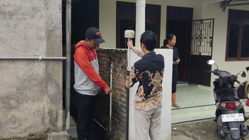 Lakukan Pengukuran Salah Satu Bidang Tanah di Sugihrejo, Kantor Pertanahan Kabupaten Pati Perkuat Kepastian Hukum