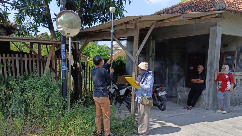 Kantor Pertanahan Kabupaten Pati Laksanakan Pengukuran Salah Satu Bidang Tanah di Growong Lor, Wujudkan Kepastian Hukum