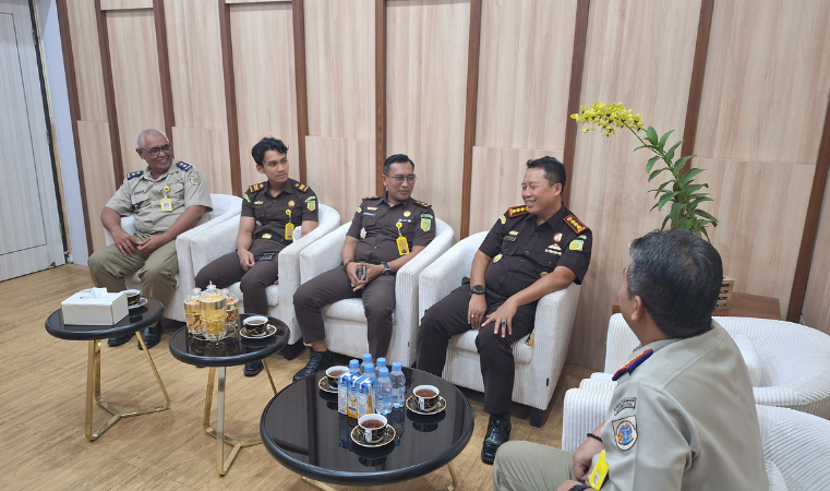 Kantor Pertanahan Kabupaten Pati dan Kejaksaan Negeri Pati memperkuat sinergi kelembagaan melalui rencana kerja sama penanganan masalah hukum di bidang perdata dan tata usaha negara