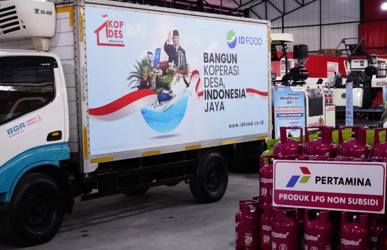 Menteri Nusron Dampingi Presiden Prabowo Resmikan 80.000 Koperasi Desa Merah Putih