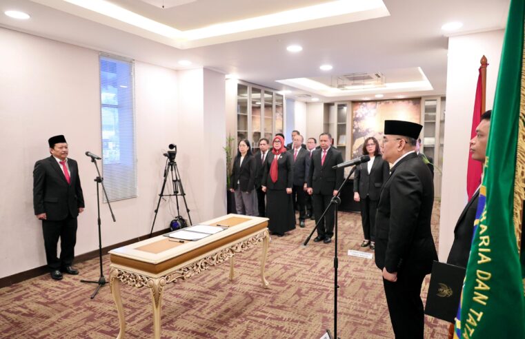 Lantik Pejabat Fungsional, Wamen Ossy Harapkan Peran Dosen Lektor dalam Transformasi STPN