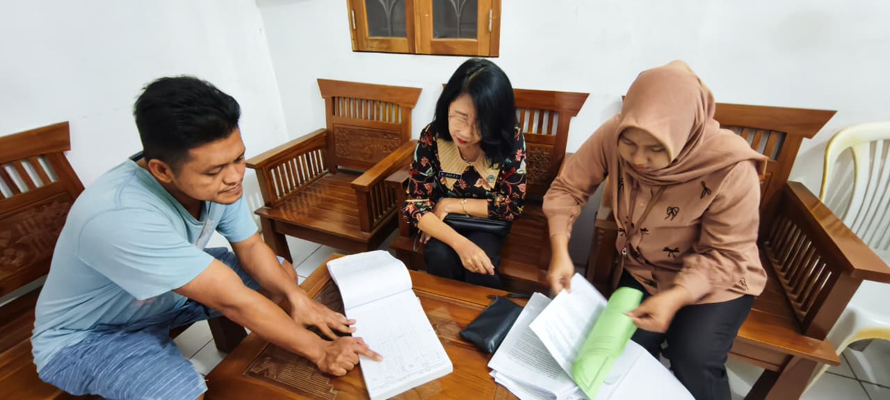 Kantor Pertanahan Kabupaten Pati Melakukan Penelitian Lapang Permohonan pembatalan Sertipikat Hak Milik atas bidang tanah yang berlokasi di Desa Trimulyo, Kecamatan Juwana, Kabupaten Pati