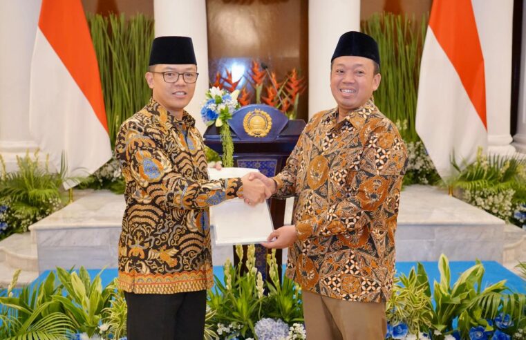 Serahkan Sertipikat Hak Pakai kepada Menteri Luar Negeri, Menteri Nusron: Langkah Amankan Aset Negara