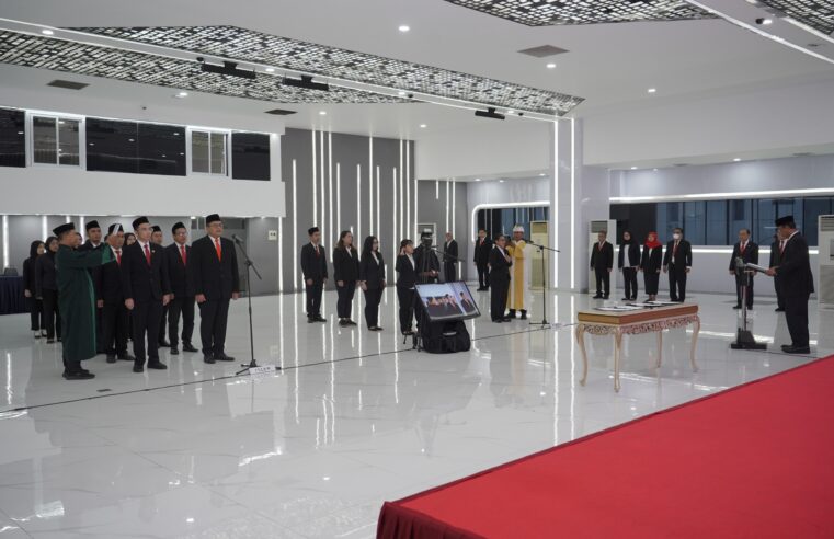 Lantik Pejabat Fungsional, Sekjen ATR/BPN: Harus Pandai, Cerdas, dan Tekun