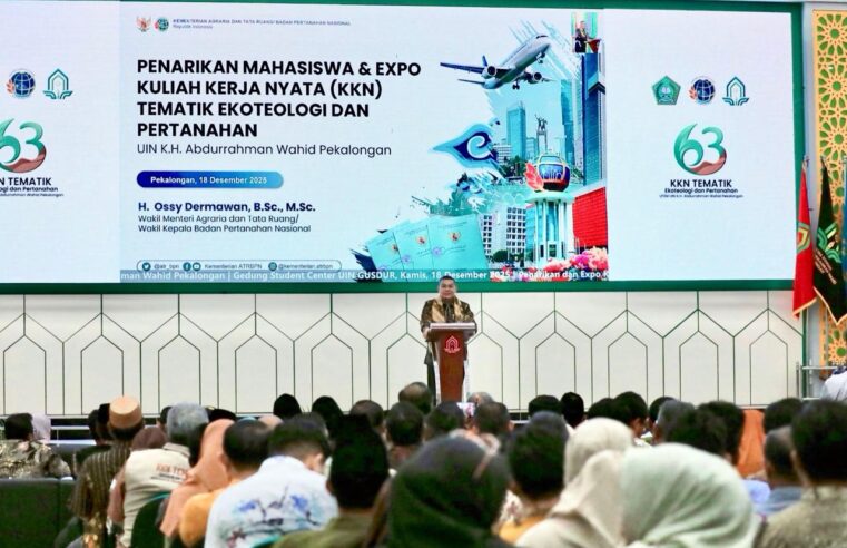 Tutup KKN Tematik Ekoteologi dan Pertanahan, Wamen Ossy Apresiasi Peran Mahasiswa dalam Pencatatan Bidang Tanah Wakaf