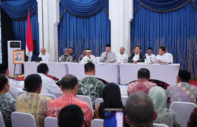 Rakor dengan Kepala Daerah Se-Jawa Barat, Menteri Nusron Ungkap Skema Penggantian dan Sanksi Alih Fungsi Lahan Sawah