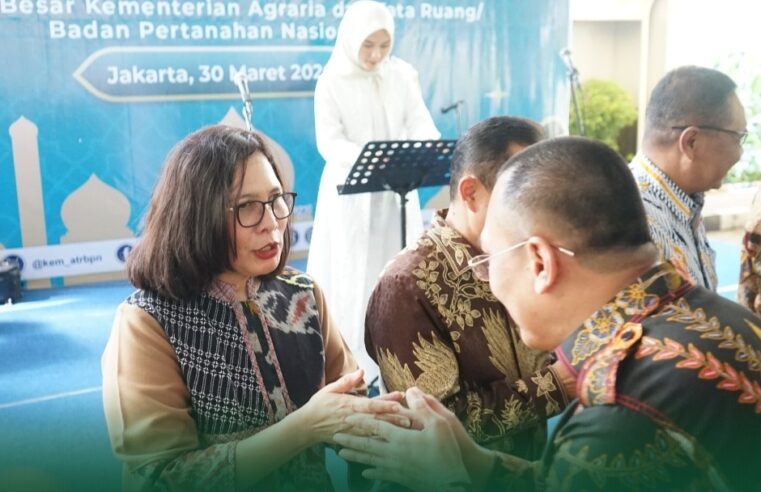 Direktur Jenderal Penataan Agraria, Embun Sari, beserta jajaran Direktorat Jenderal Penataan Agraria mengikuti Halalbihalal yang diselenggarakan Kementerian Agraria dan Tata Ruang/Badan Pertanahan Nasional