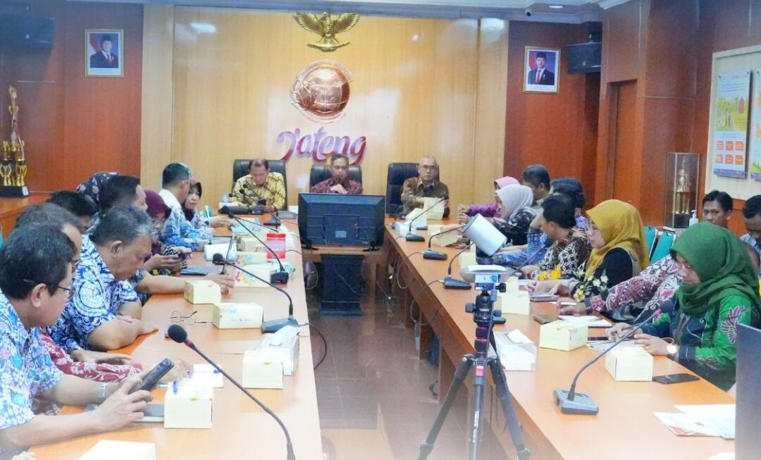Kepala Kantor dan Kasubag TU Kantah Pati Hadiri Monitoring dan Evaluasi Zona Integritas di Kanwil BPN Jawa Tengah