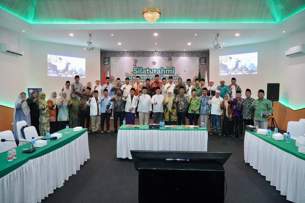 Kumpulkan Pengurus Organisasi Keagamaan Islam di NTB, Menteri Nusron Ajak Kerja Sama Selesaikan Sertipikasi Tanah Wakaf