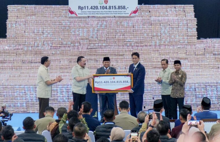 Wamen Ossy Saksikan Penyerahan Denda Administratif Rp11,4 Triliun oleh Satgas PKH sebagai Wujud Penyelamatan Kekayaan Negara