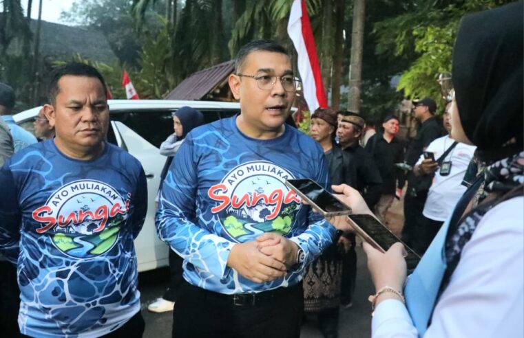 Hadiri Gerakan Nasional “AYO Muliakan Sungai”, Wamen Ossy: Memuliakan Sungai Berarti Memuliakan Negara