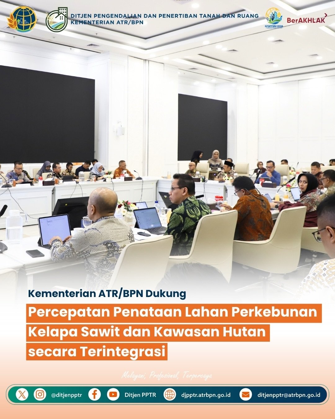 Percepatan penataan lahan perkebunan dan kawasan hutan secara terintegrasi diperlukan untuk mendukung Peremajaan Sawit Rakyat (PSR), hilirisasi, dan optimalisasi pemanfaatan lahan. Hal ini menjadi fokus dalam Rapat Koordinasi Tingkat Menteri terkait Proyek Strategis Nasional (PSN) Direktif Presiden tentang Penguatan Tata Kelola dan Ekosistem Agribisnis Kelapa Sawit di Kementerian PPN/Bappenas