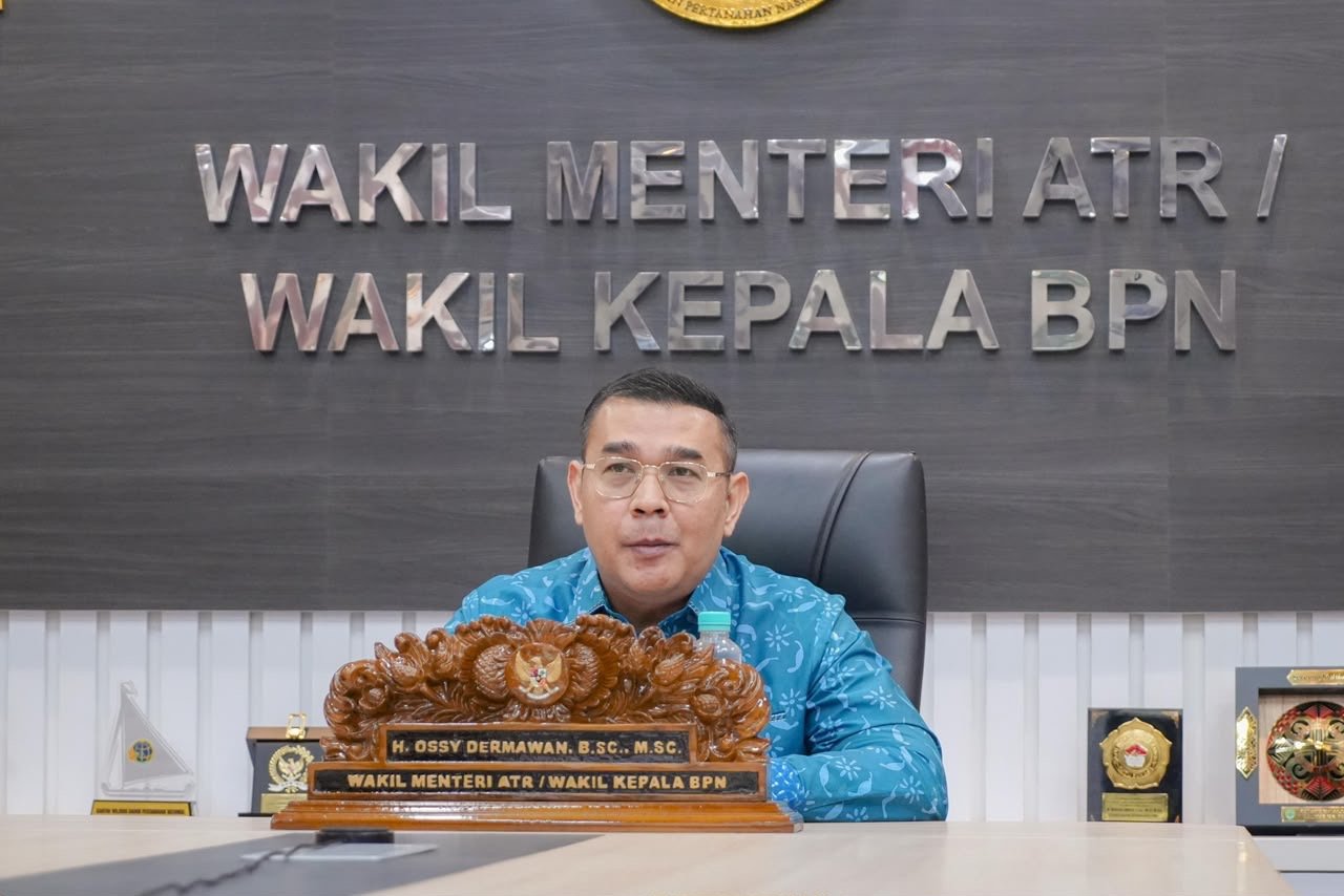Halo #SobATRBPN, Wakil Menteri Agraria dan Tata Ruang/Wakil Kepala Badan Pertanahan Nasional (Wamen ATR/Waka BPN), Ossy Dermawan, menjadi narasumber dalam Diskusi Publik Implikasi Pengaturan Reforma Agraria terhadap Tata Kelola Administrasi Pertanahan oleh Ombudsman RI